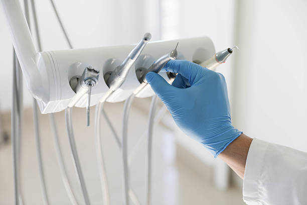 Professional Tooth Extraction technician working in Lake Arbor, MD